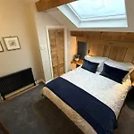 Spinners View - New Renovated - & Parking