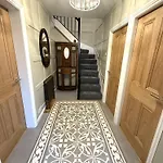 Spinners View - New Renovated - & Parking