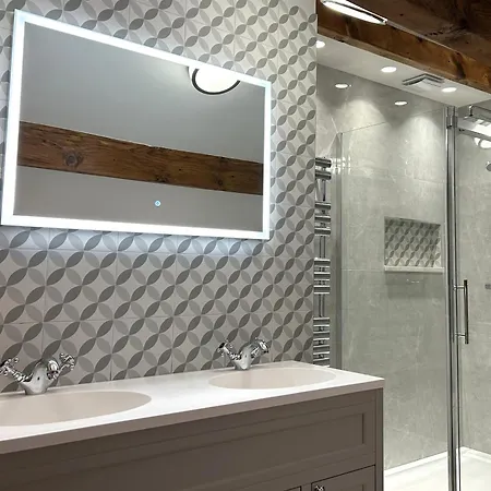 Spinners View - New Renovated - & Parking * Skipton