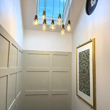 Spinners View - New Renovated - & Parking Apartament