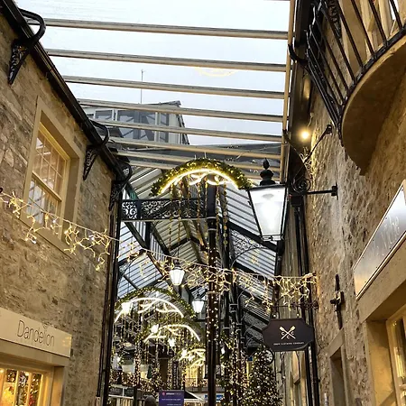 Spinners View - New Renovated - & Parking Apartament