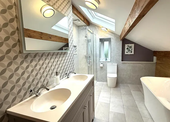 Apartman Spinners View - New Renovated - & Parking *