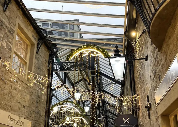 Spinners View - New Renovated - & Parking Apartman