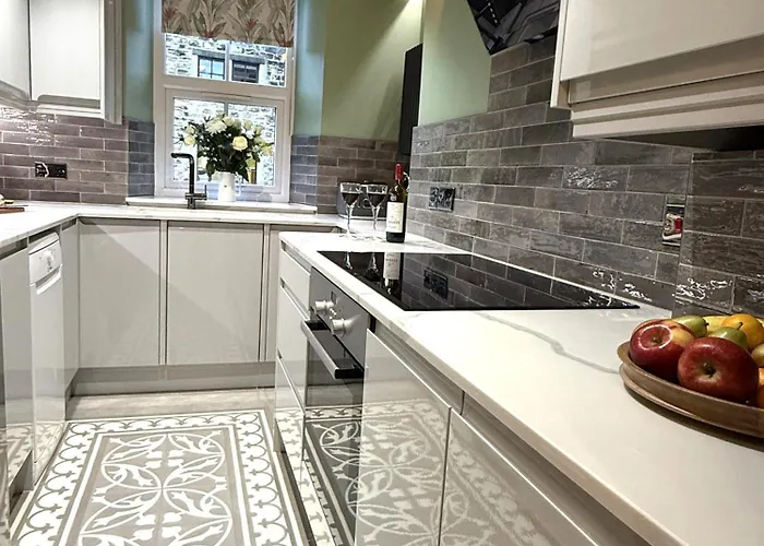 Spinners View - New Renovated - & Parking